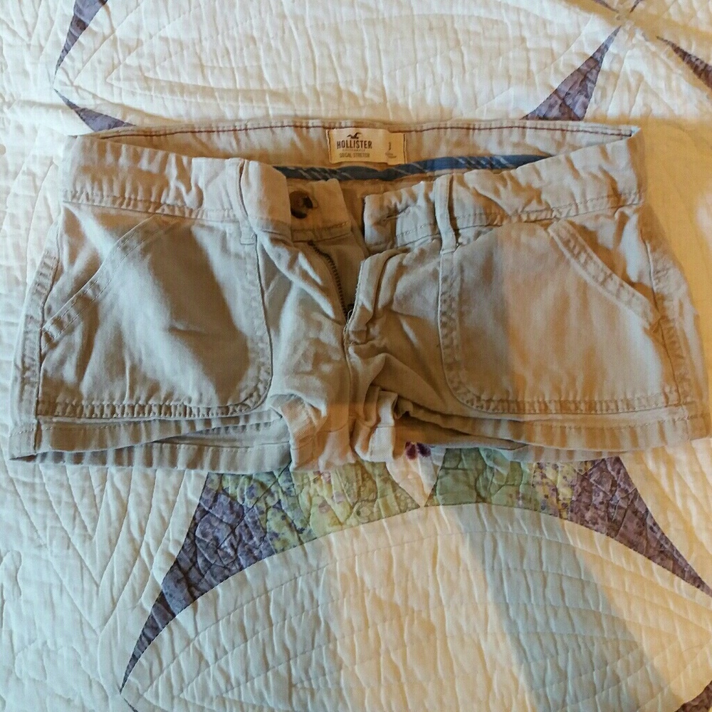 Hollister beige shorts Sz.3